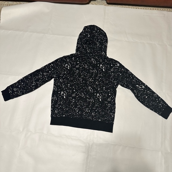 H&M BLACK AND WHITE DOTS KIDS HOODIE SIZE 6X /7 IN EXCELLENT CONDITION - Picture 2 of 9